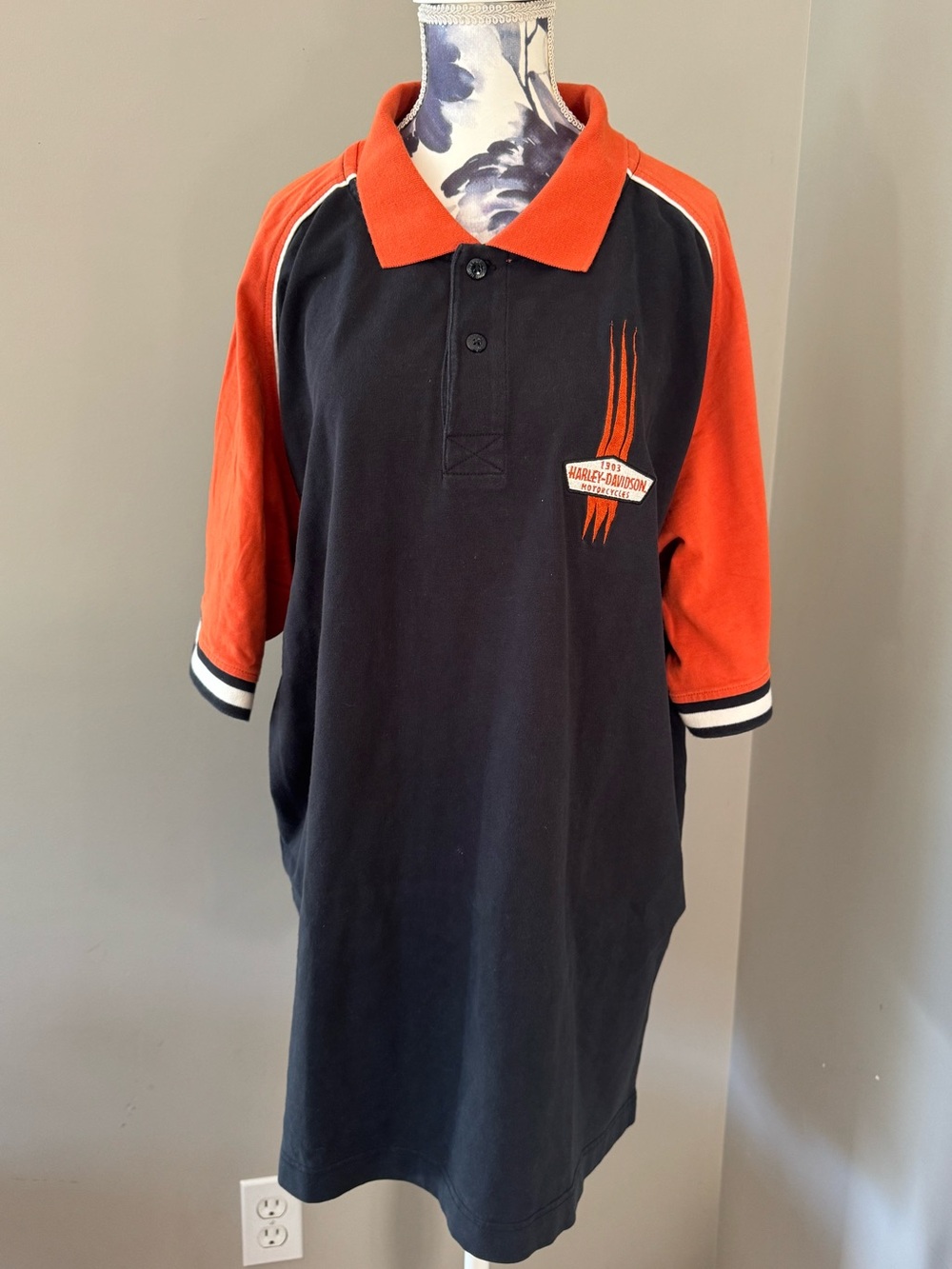 Y2K HarleyDavidson Black Polo With Embroidered Graphic Details